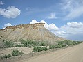 Mancos Shale (lower) capped by Mesa Verde Group.  Between GPS "U01" & "U02".